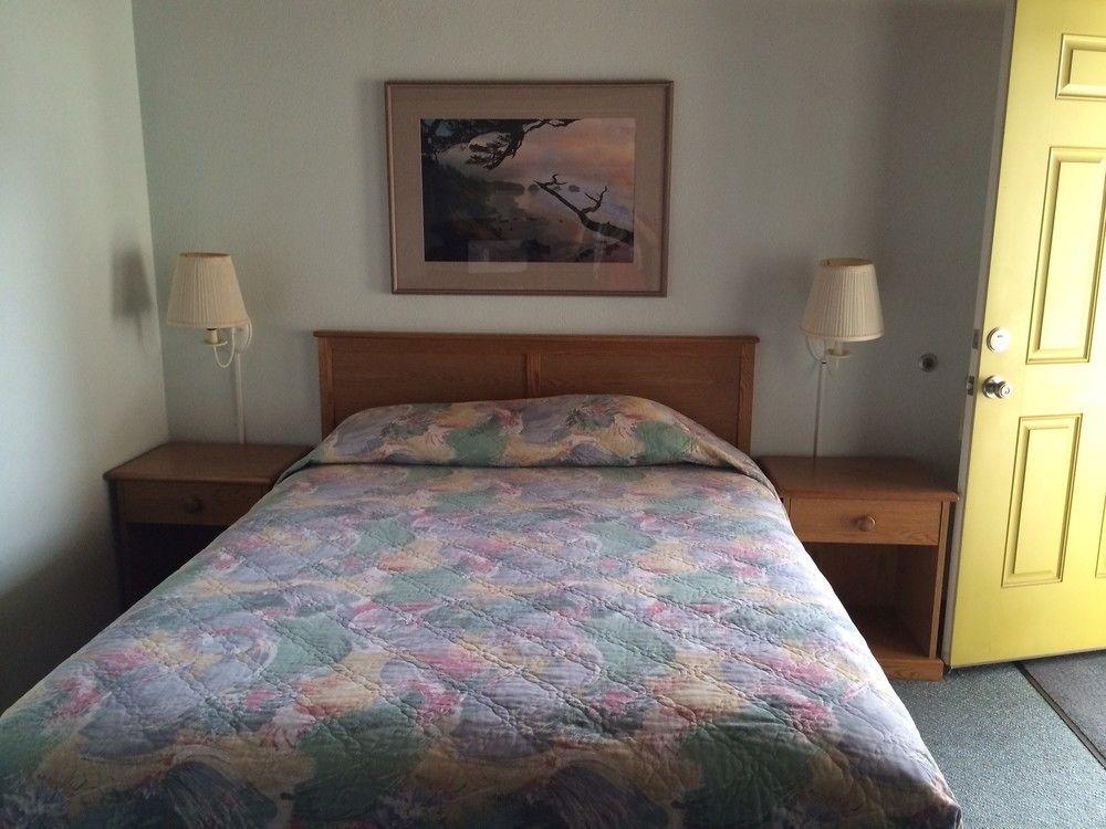Azalea Lodge Gold Beach Bagian luar foto