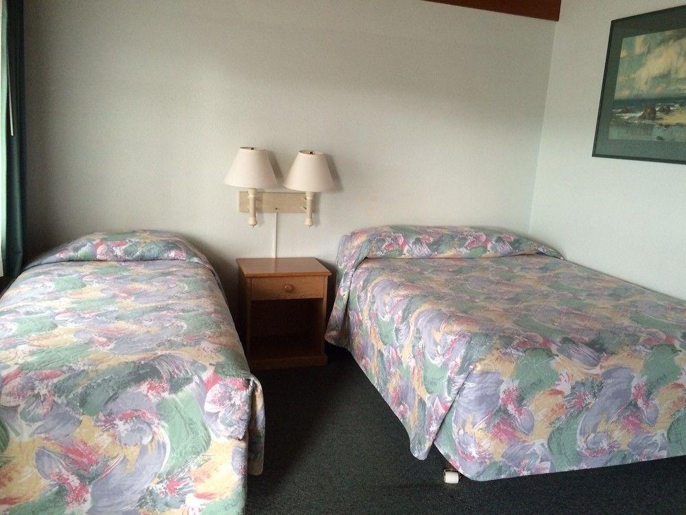Azalea Lodge Gold Beach Bagian luar foto
