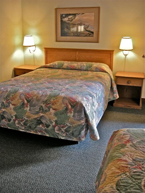Azalea Lodge Gold Beach Bagian luar foto
